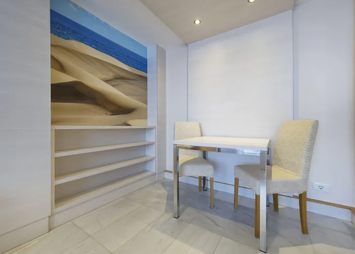 Bull Eugenia Victoria & פלאייה דל אינגלז