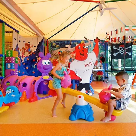 Bull Eugenia Victoria & 3*