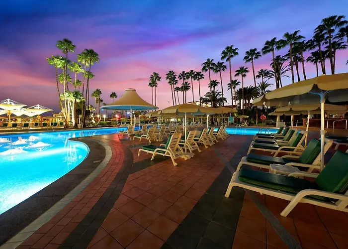 Bull Eugenia Victoria & Hotel 3*