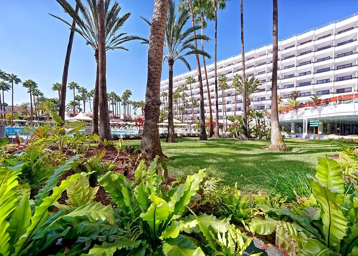 Bull Eugenia Victoria & Playa del Ingles (Gran Canaria)