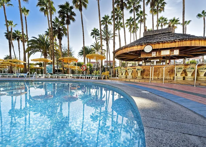 Bull Eugenia Victoria & プラヤ・デル・イングレス