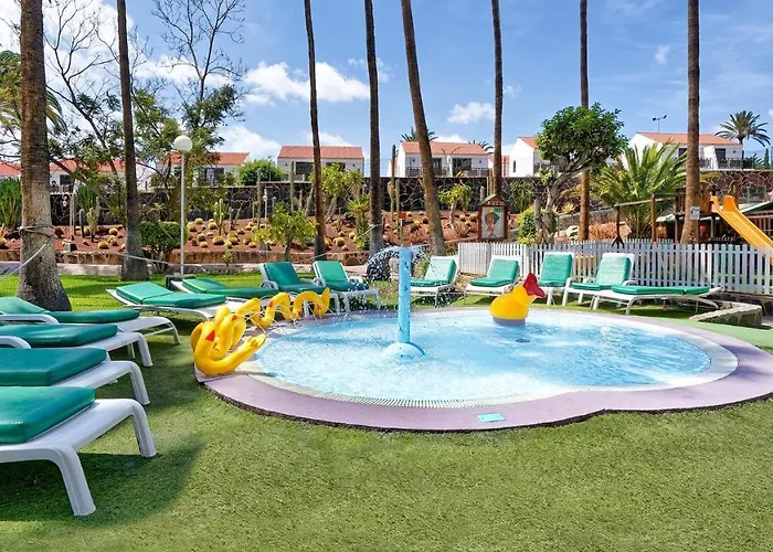 Bull Eugenia Victoria & Playa del Ingles (Gran Canaria)