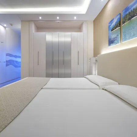 Bull Eugenia Victoria & Hotel 3*