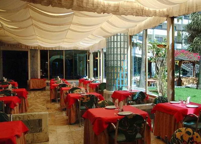 Hotel Bull Eugenia Victoria & 3*