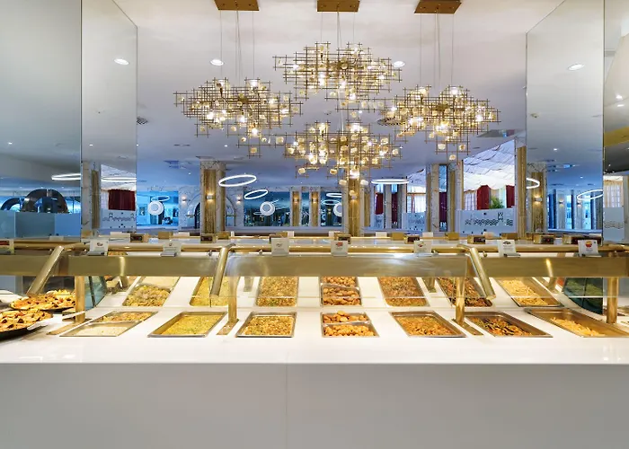 Bull Eugenia Victoria & Готель