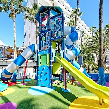 Bull Eugenia Victoria & Ξενοδοχείο