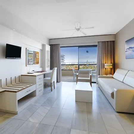 Bull Eugenia Victoria & Πλάγια ντελ Ινγκλές