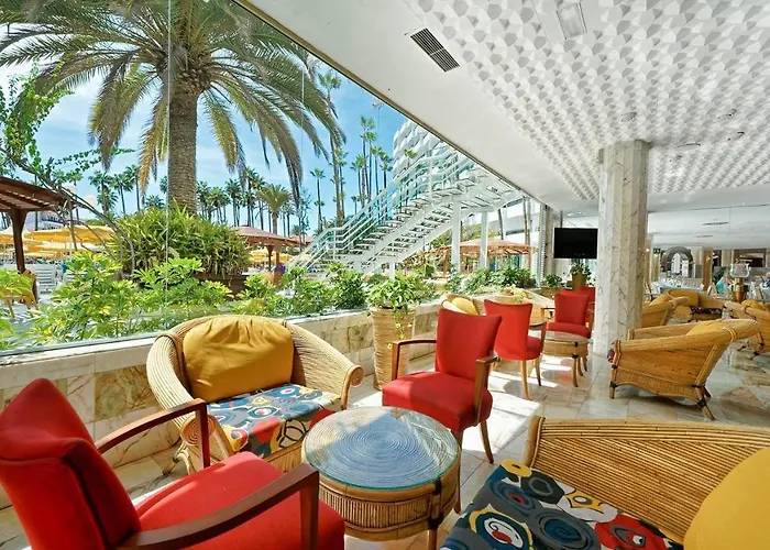 Bull Eugenia Victoria & 3*